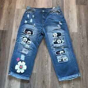 2XL Plus Size Flower High Waist Distressed Wide Leg Cuffed Beach Denim Jeans